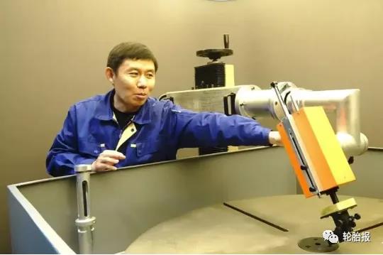 豪邁人邊生產、邊換代、邊研發、邊改進